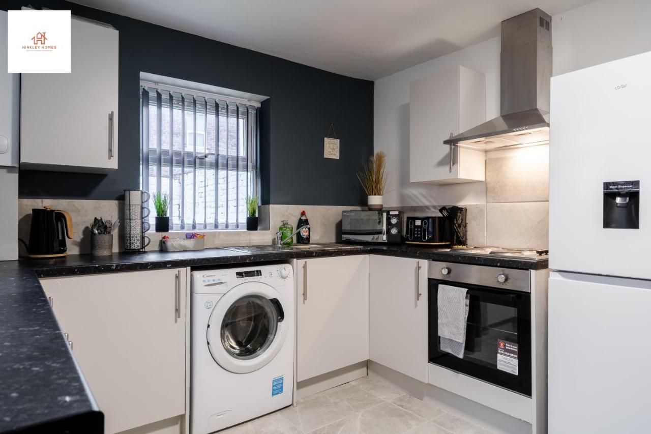 Immaculate 4 Bed In Liverpool By Hinkley Homes Short Lets & Serviced Accommodation Екстериор снимка