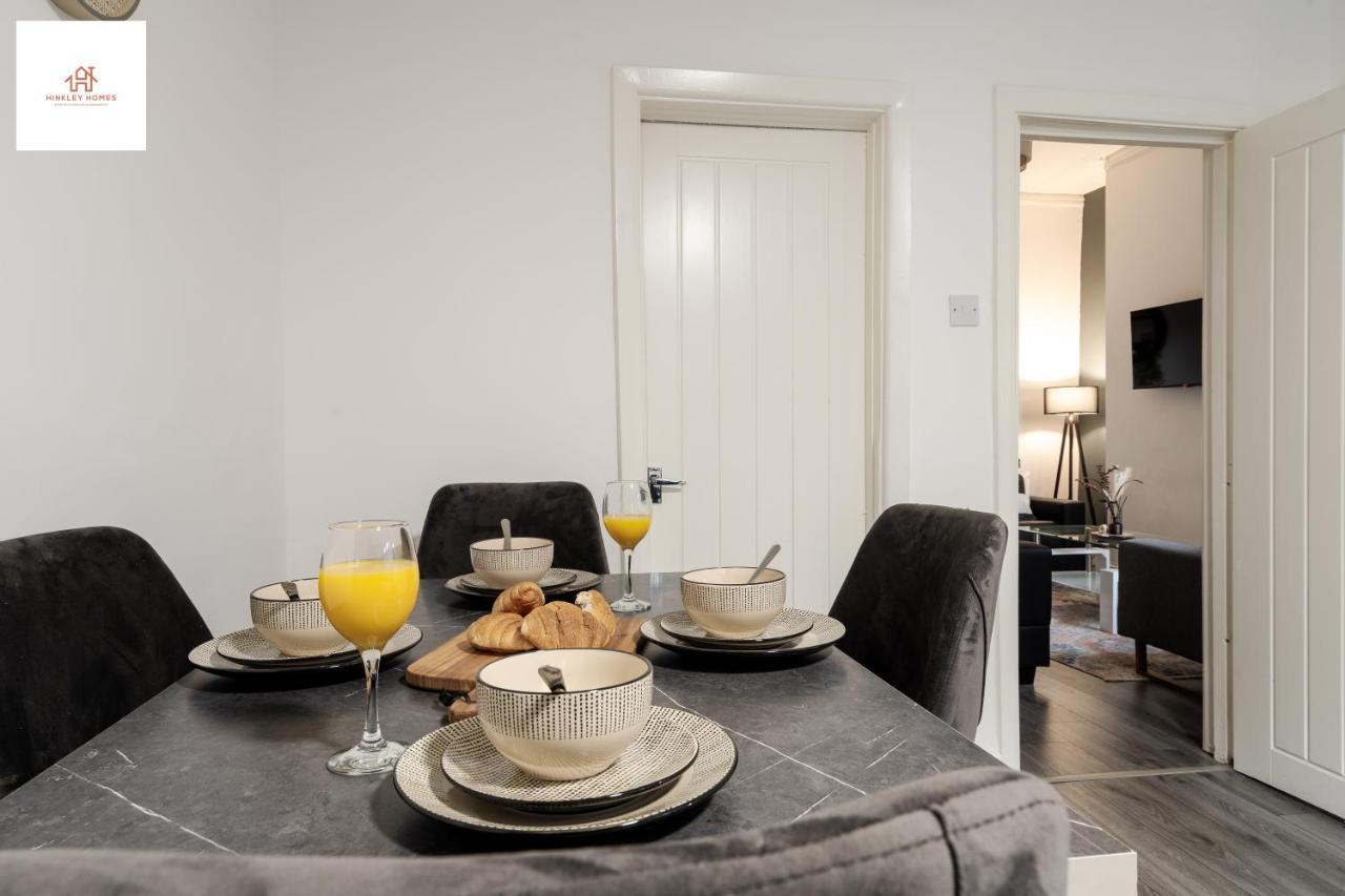 Immaculate 4 Bed In Liverpool By Hinkley Homes Short Lets & Serviced Accommodation Екстериор снимка